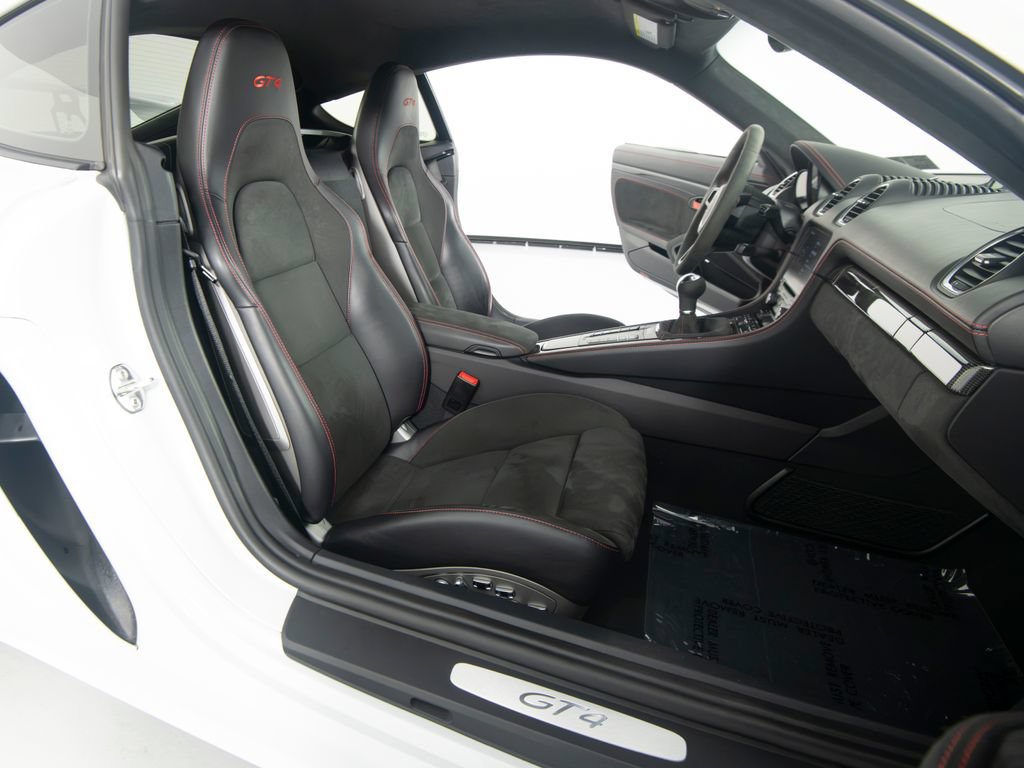 Certified 2022 Porsche 718 Cayman GT4 RWD image 44