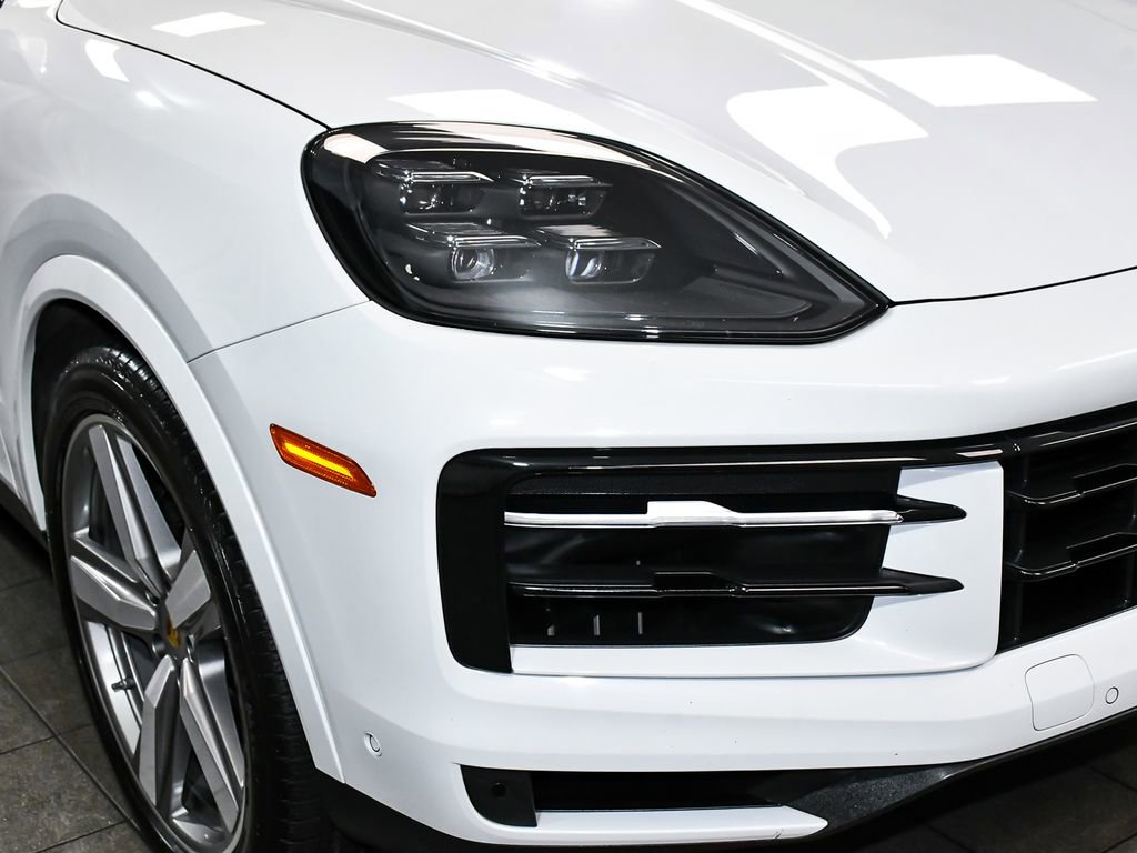 Used 2024 Porsche Cayenne Coupe AWD/4WD image 68