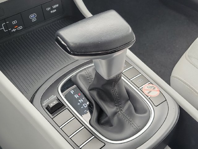 Used 2025 Hyundai Kona SEL FWD image 34