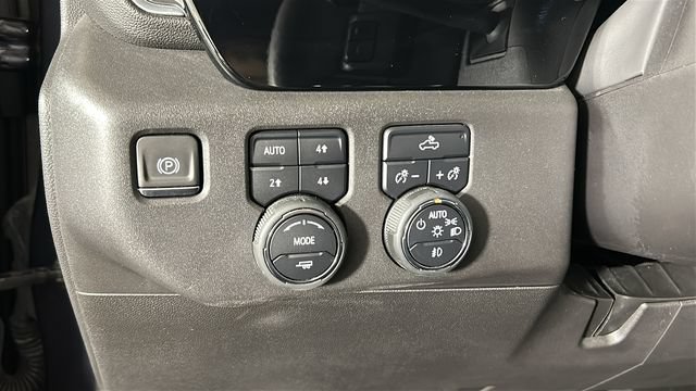 Used 2024 Chevrolet Silverado 1500 LT Trail Boss AWD/4WD image 19