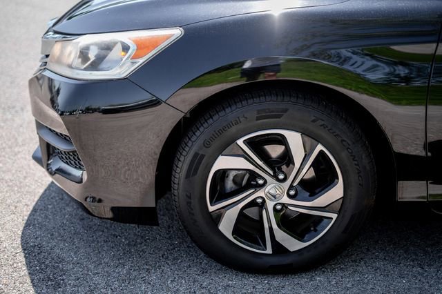 Used 2016 Honda Accord LX image 9