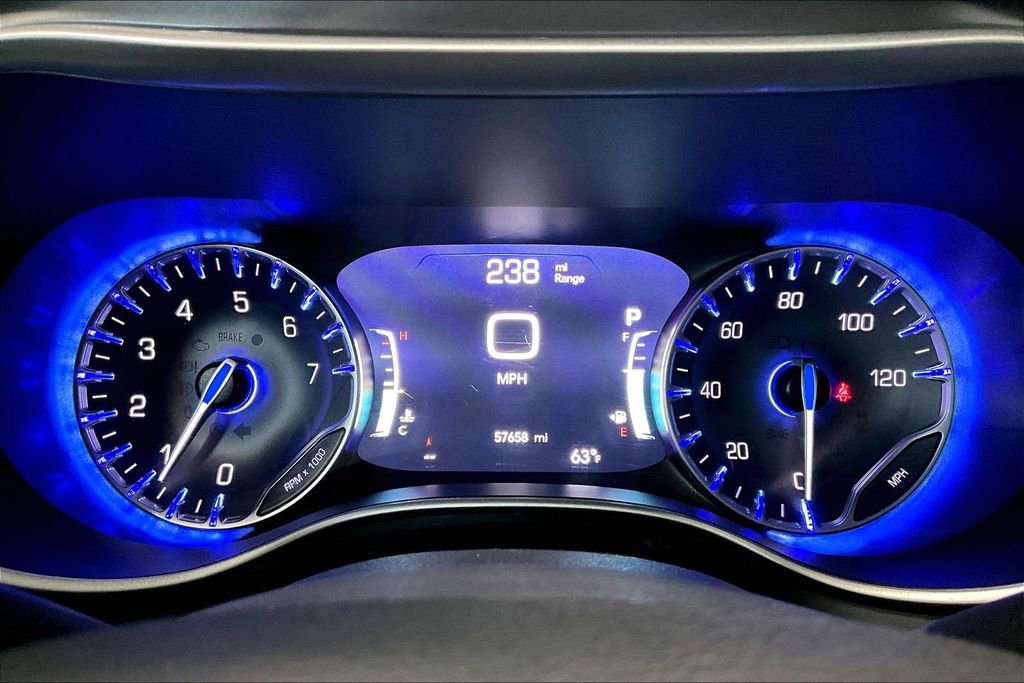 Used 2024 Chrysler Pacifica Touring-L FWD image 23