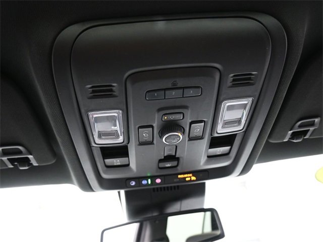 Used 2023 Chevrolet Tahoe Premier image 12