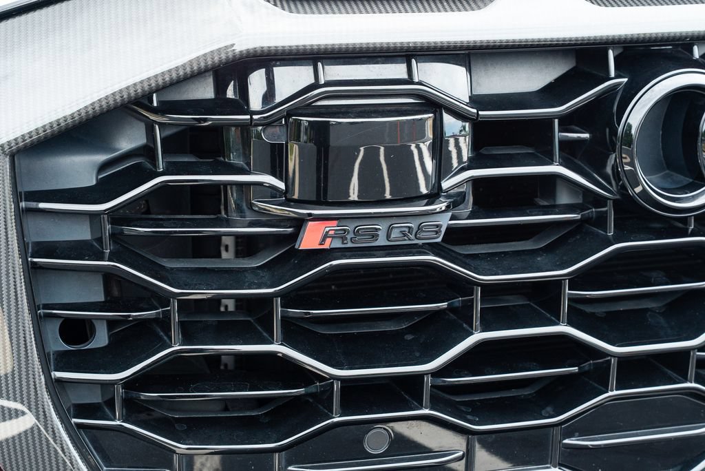 Used 2022 Audi RS Q8 w/ Carbon Optic Package AWD/4WD image 7