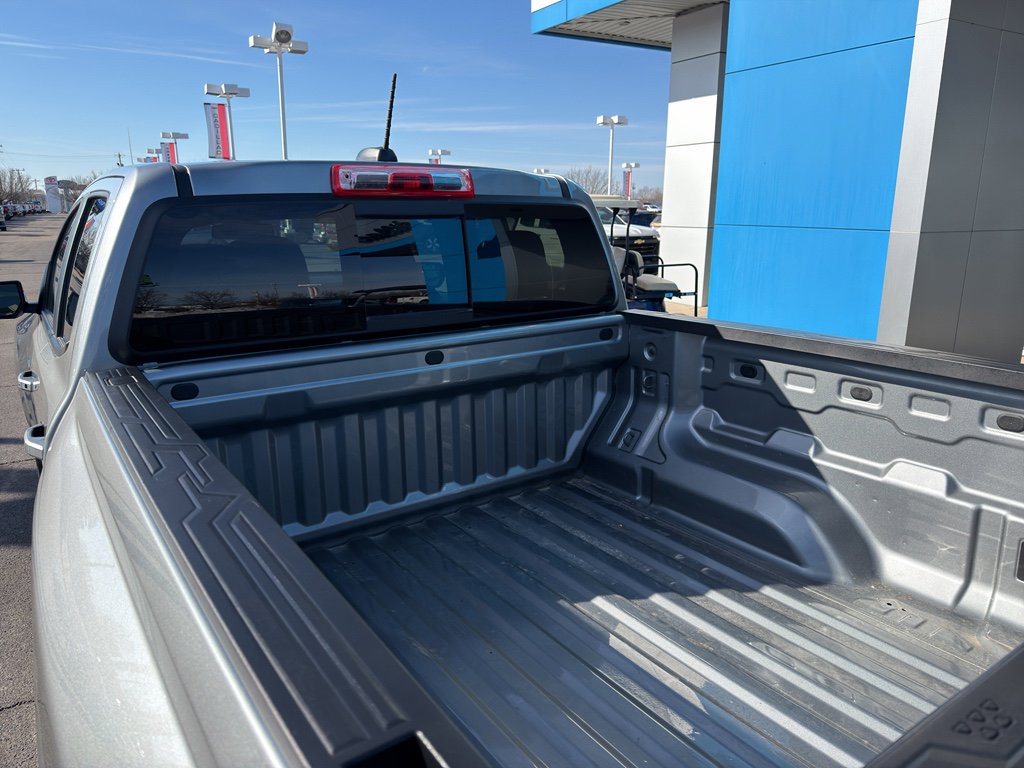 Used 2024 Chevrolet Colorado LT w/ LT Convenience Package II image 6