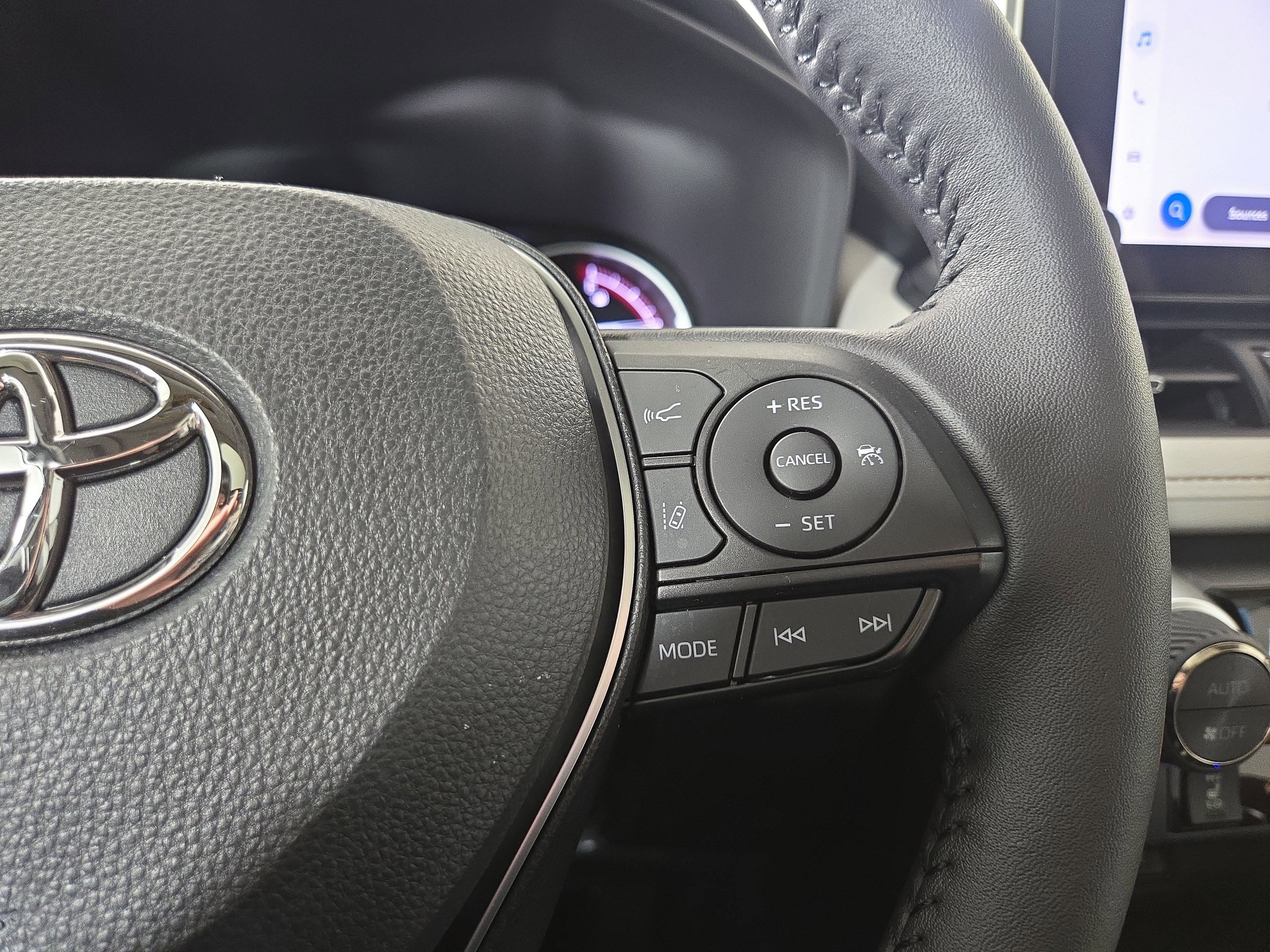 Used 2024 Toyota RAV4 XLE Premium image 16