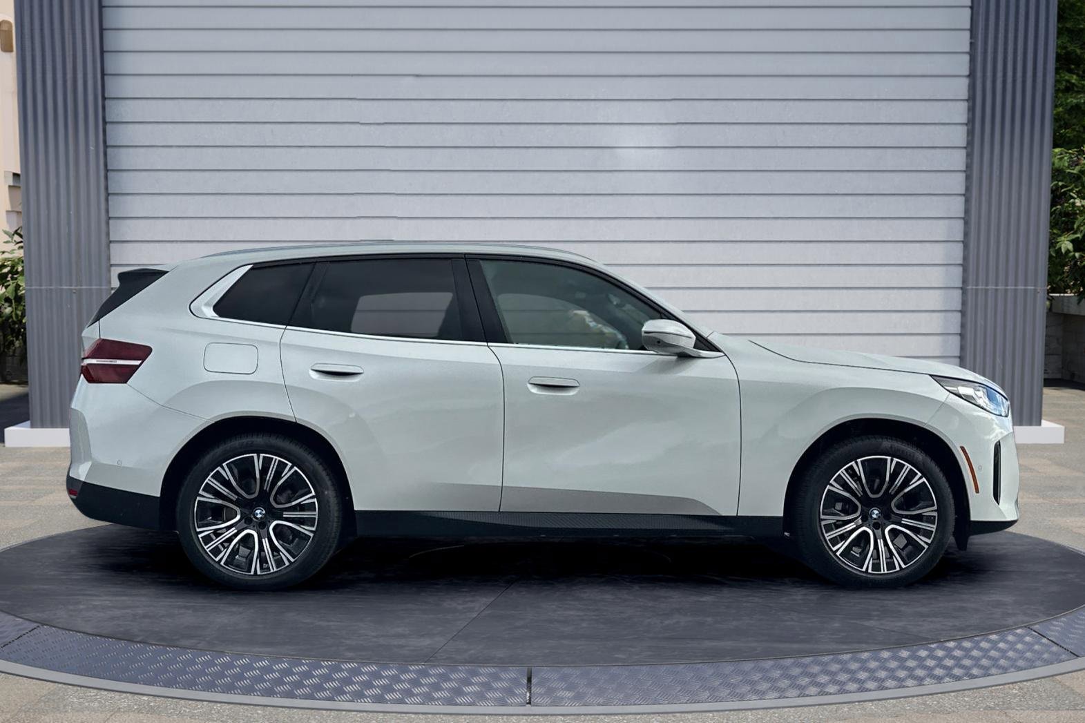 New 2026 BMW X3 xDrive30 w/ Premium Package image 3