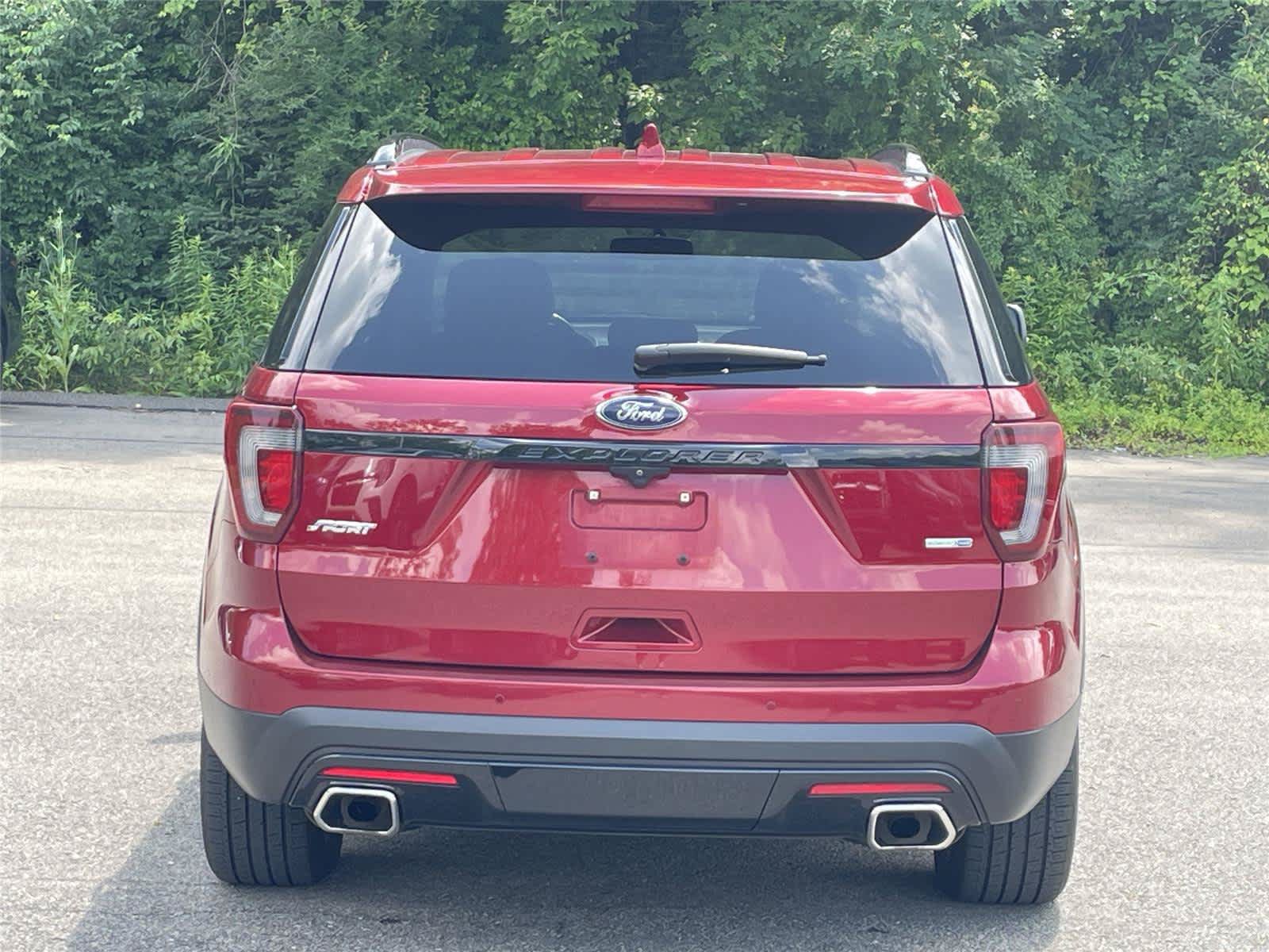 Used 2016 Ford Explorer Sport w/ Equipment Group 401A AWD/4WD image 4