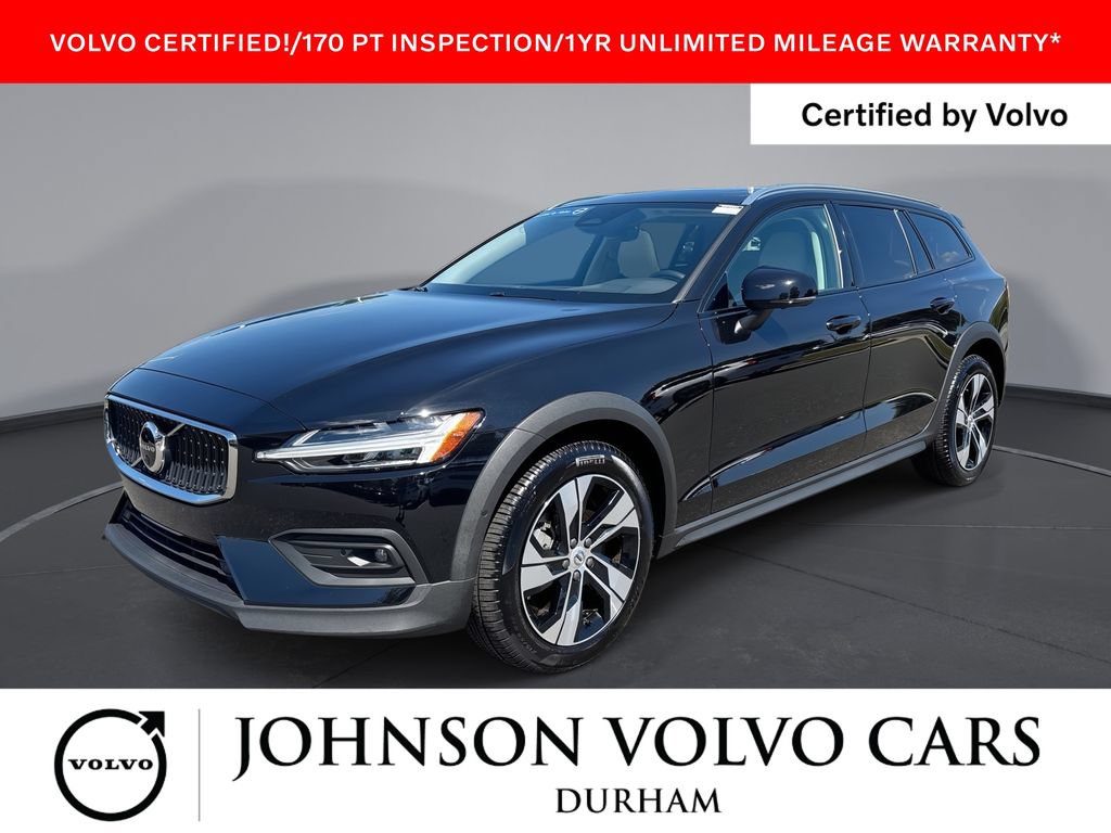 Certified 2025 Volvo V60 B5 Cross Country Plus AWD/4WD image 1