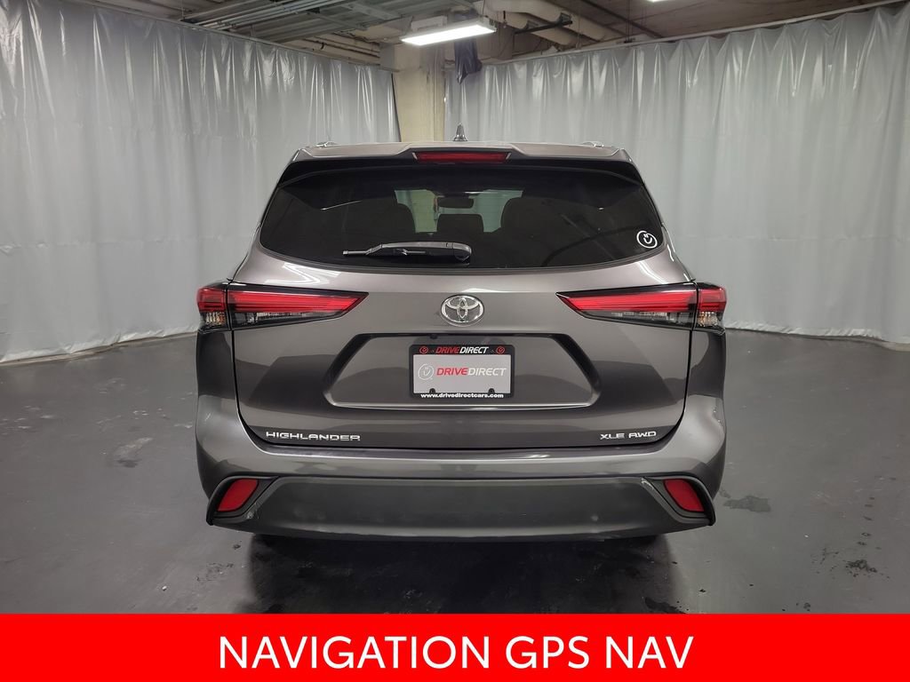 Used 2021 Toyota Highlander XLE image 7