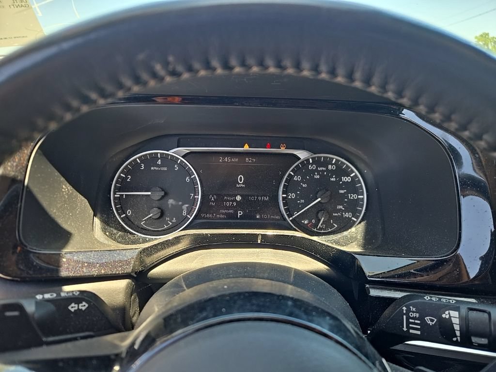 Used 2022 Nissan Pathfinder SV FWD image 7