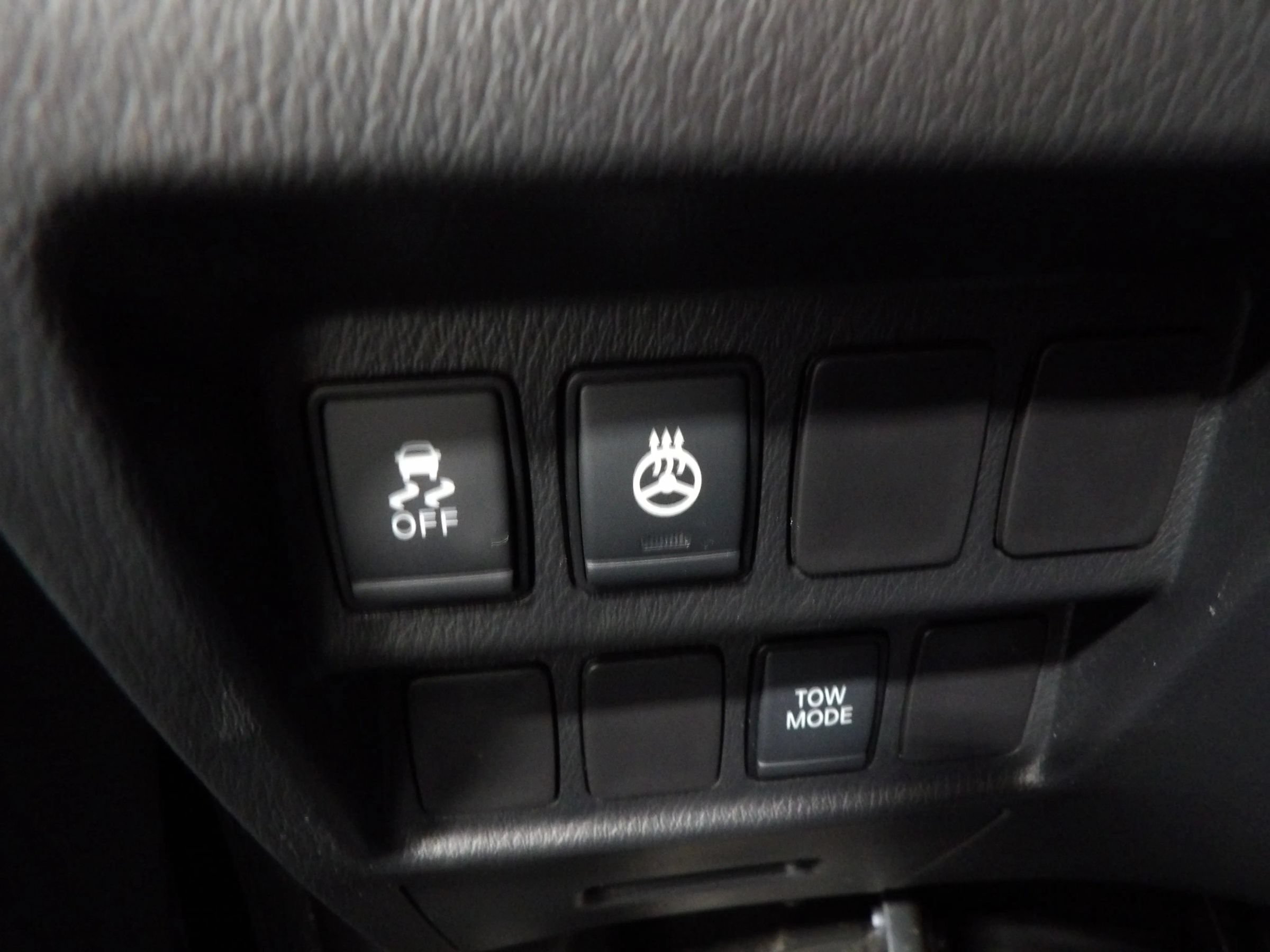 Used 2017 Nissan Pathfinder SV w/ SV Cold Weather Package AWD/4WD image 22