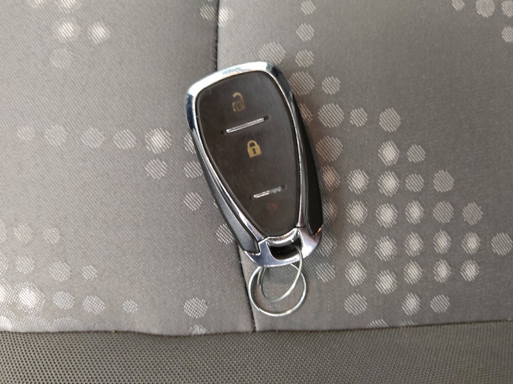 Used 2020 Chevrolet Sonic LT image 32