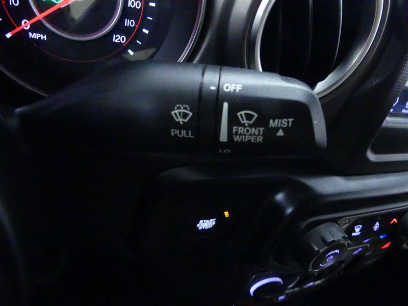 Used 2021 Jeep Gladiator Rubicon w/ Cold Weather Group AWD/4WD image 19