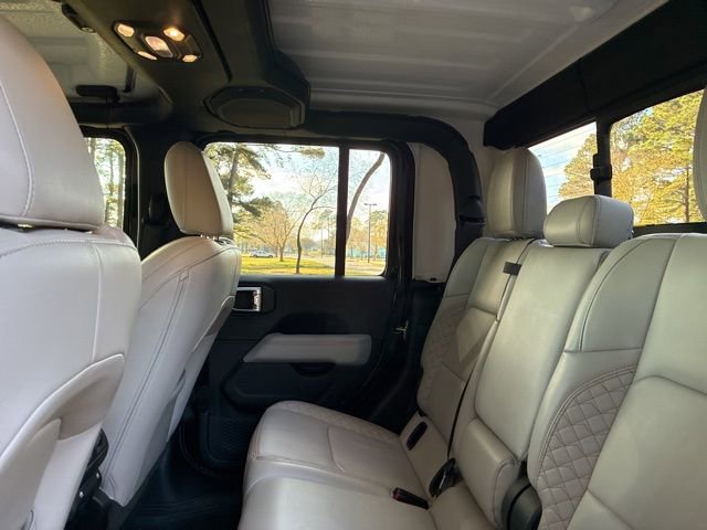 Used 2023 Jeep Gladiator Overland image 23