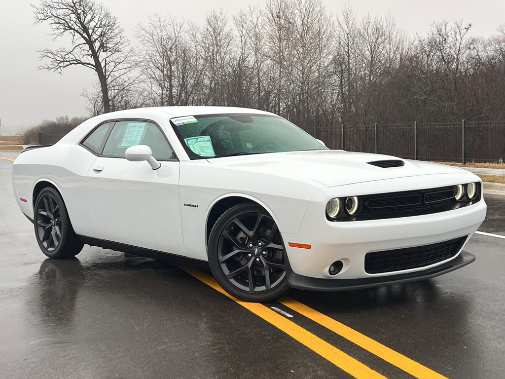 Used 2022 Dodge Challenger R/T w/ Blacktop Package image 42