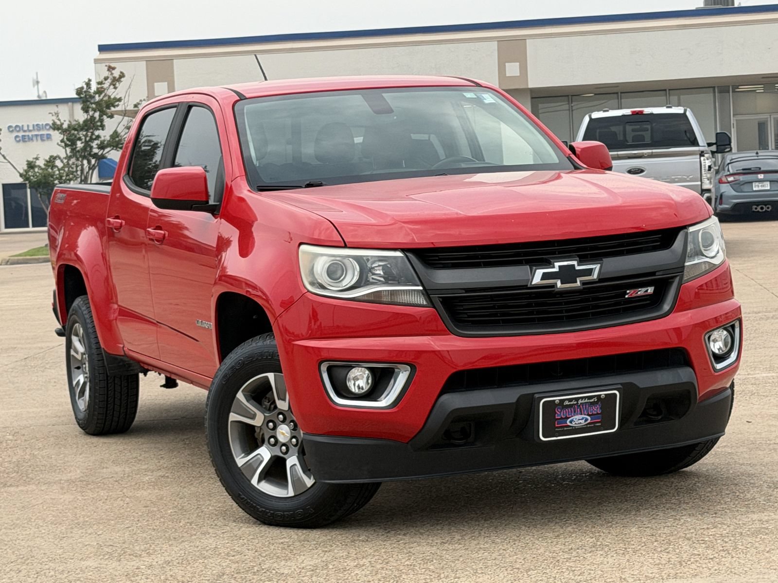 Used 2018 Chevrolet Colorado Z71 RWD image 2