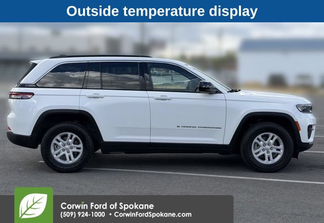 Used 2024 Jeep Grand Cherokee Laredo w/ Trailer Tow Package AWD/4WD image 10