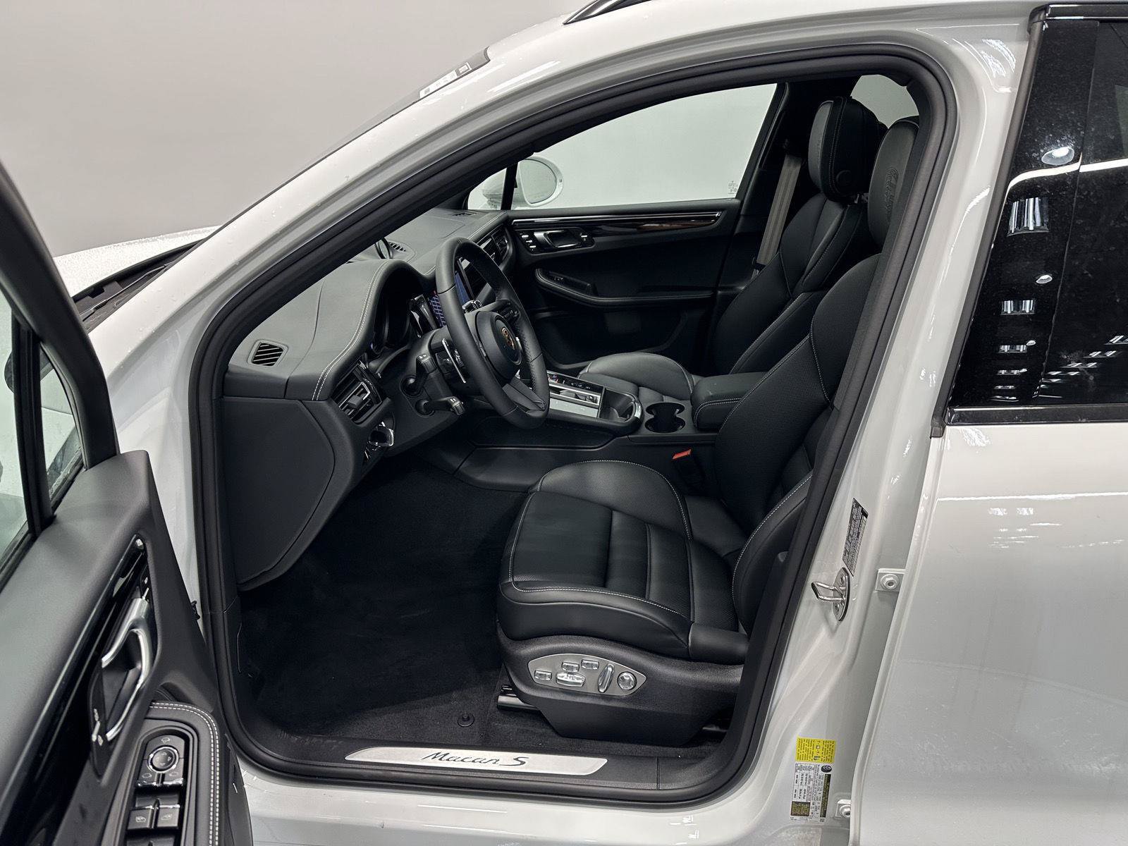 New 2026 Porsche Macan S AWD/4WD image 17