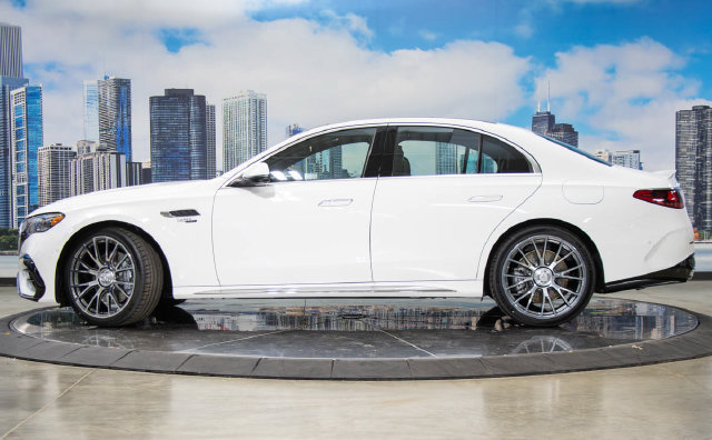 New 2027 Mercedes-Benz E 53 AMG e 4MATIC Sedan image 6