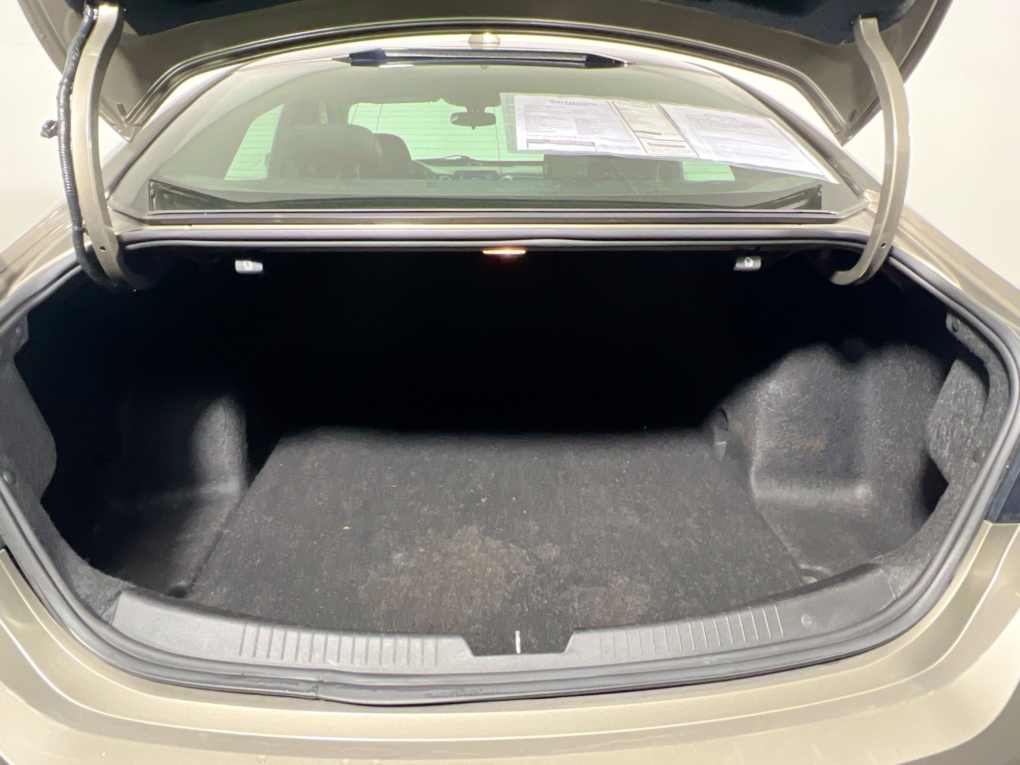 Used 2020 Chevrolet Malibu LT image 34