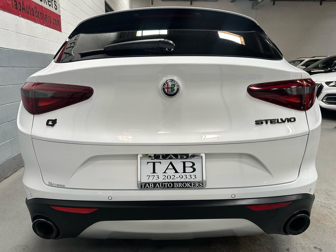 Used 2019 Alfa Romeo Stelvio Ti Sport w/ Quick Order Package 22S Sport image 4