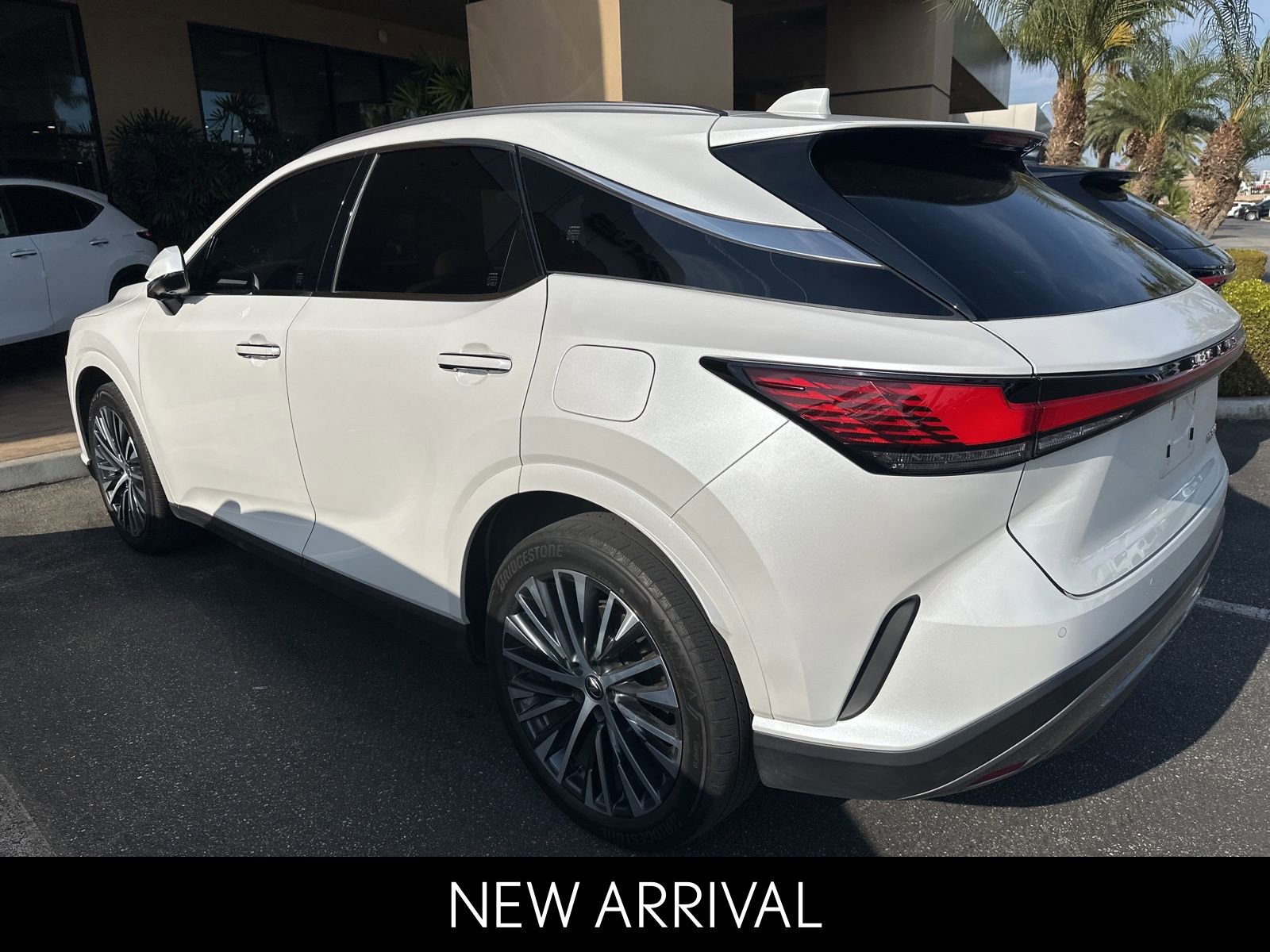 Used 2024 Lexus RX 350 Premium image 3