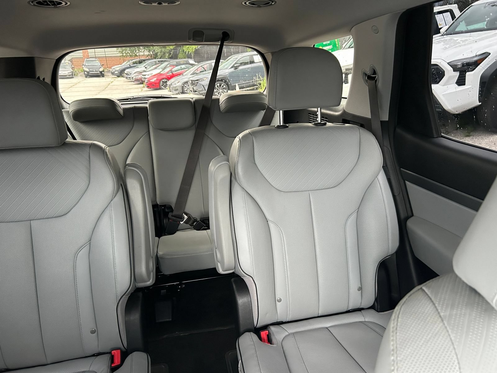 Used 2025 Hyundai Palisade SEL AWD/4WD image 35