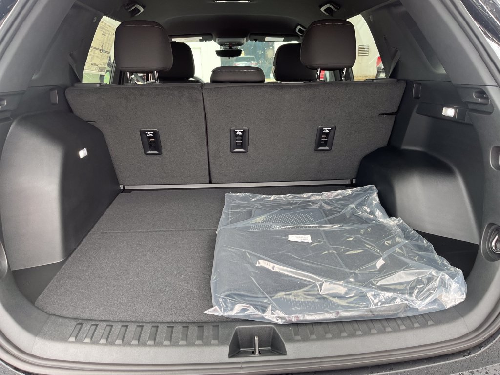 New 2027 Chevrolet Equinox LT w/ Safety and Technology Package AWD/4WD image 22