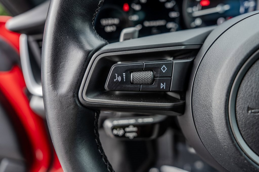 Used 2024 Porsche 911 Carrera image 8