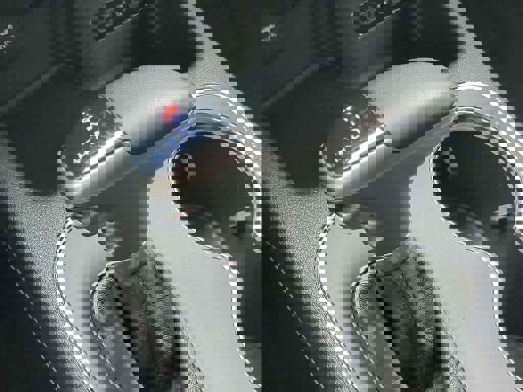 Used 2019 Dodge Durango SXT w/ 3rd Row Seating Group image 30