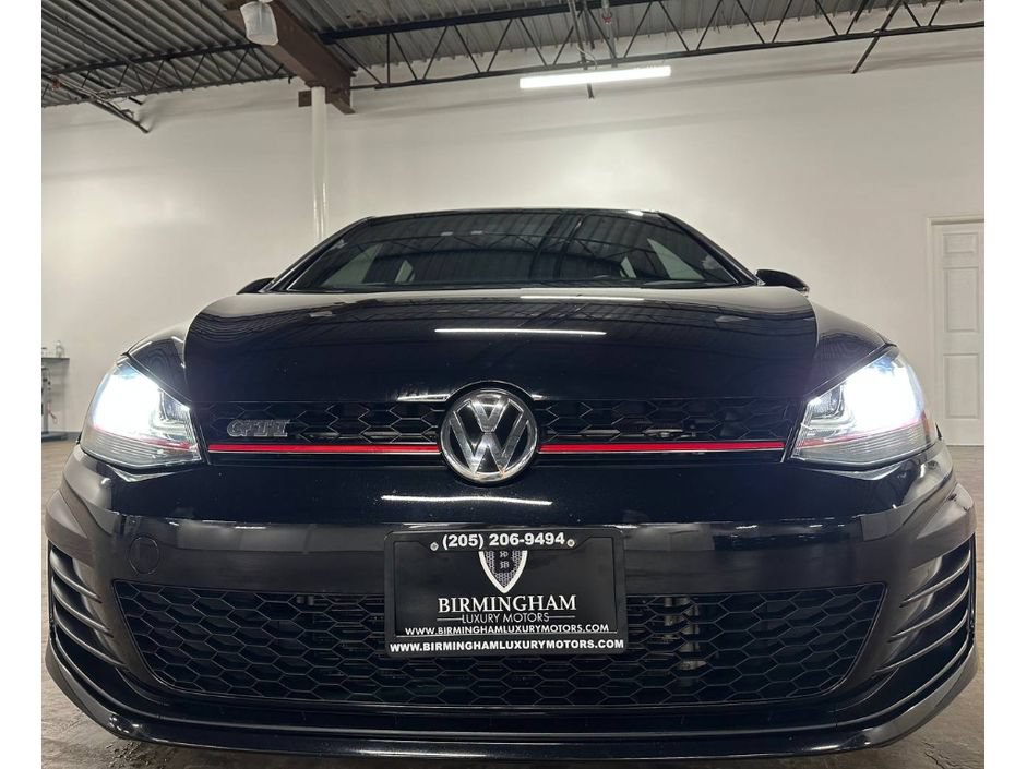 Used 2016 Volkswagen GTI SE FWD image 3