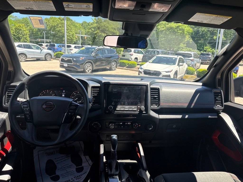 Used 2022 Nissan Frontier PRO-4X w/ Technology Package AWD/4WD image 8