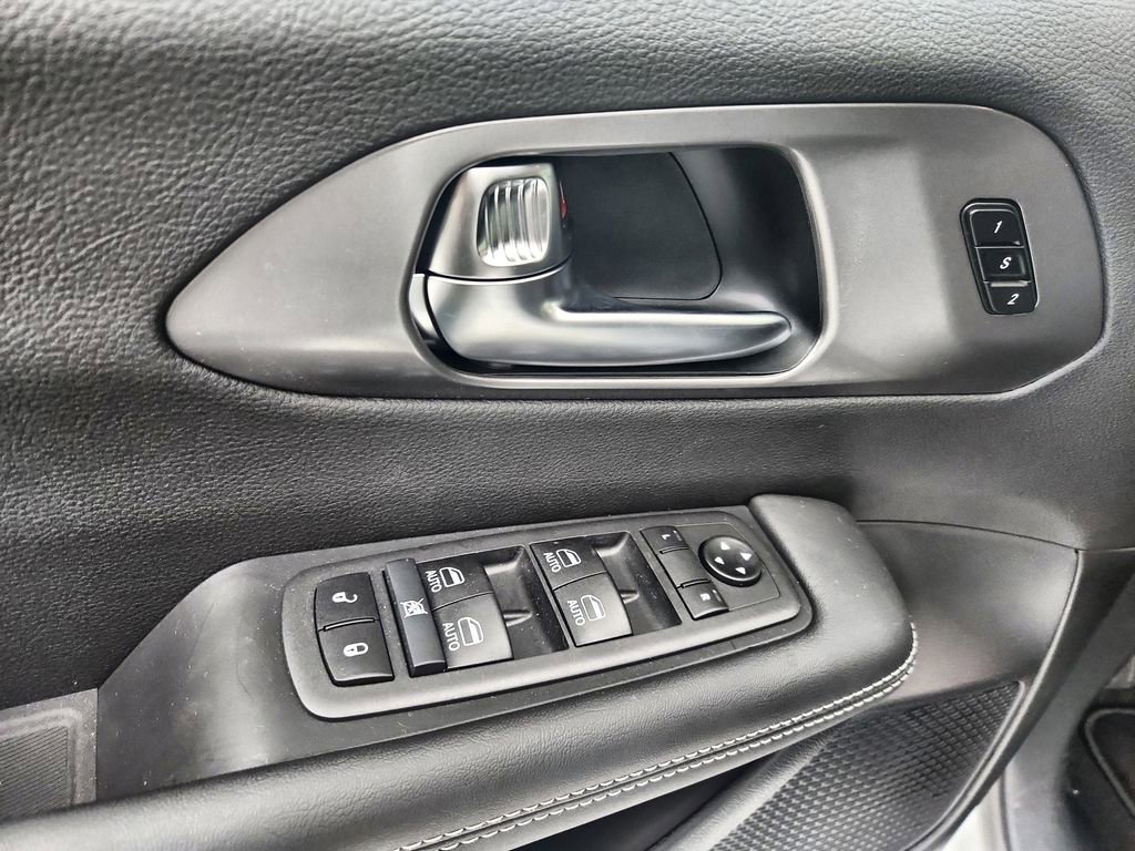 New 2026 Chrysler Pacifica Select image 21