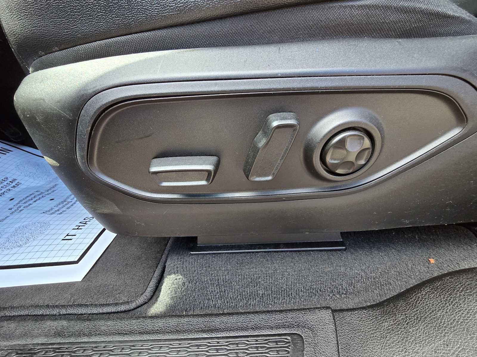 Used 2024 Jeep Grand Cherokee Limited 4xe AWD/4WD image 20