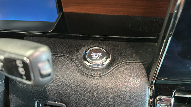 Used 2018 Lincoln Navigator Select AWD/4WD image 21