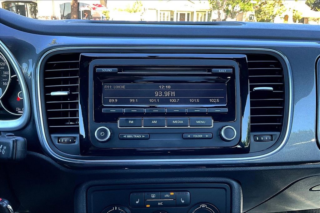 Used 2014 Volkswagen Beetle 2.5 image 14