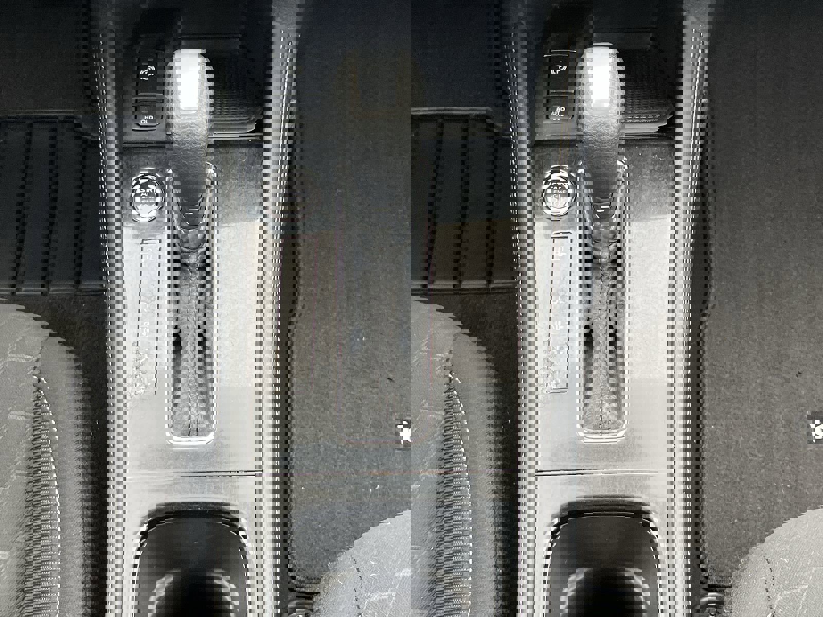 Used 2023 Nissan Kicks SV image 22