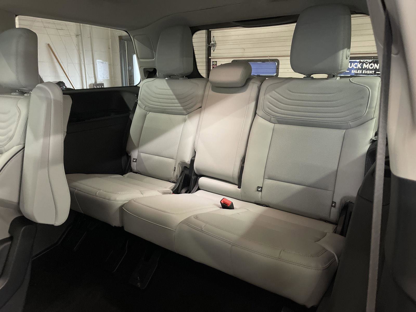 New 2026 Ford Expedition Platinum w/ Platinum Ultimate Package image 28