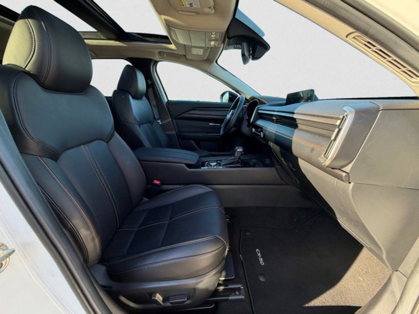 Used 2025 MAZDA CX-50 AWD 2.5 Hybrid w/ Premium Pkg image 19