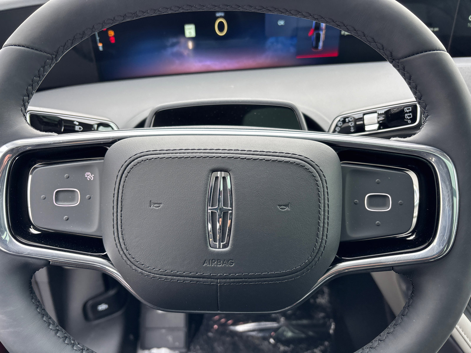 New 2026 Lincoln Nautilus Reserve AWD/4WD image 16