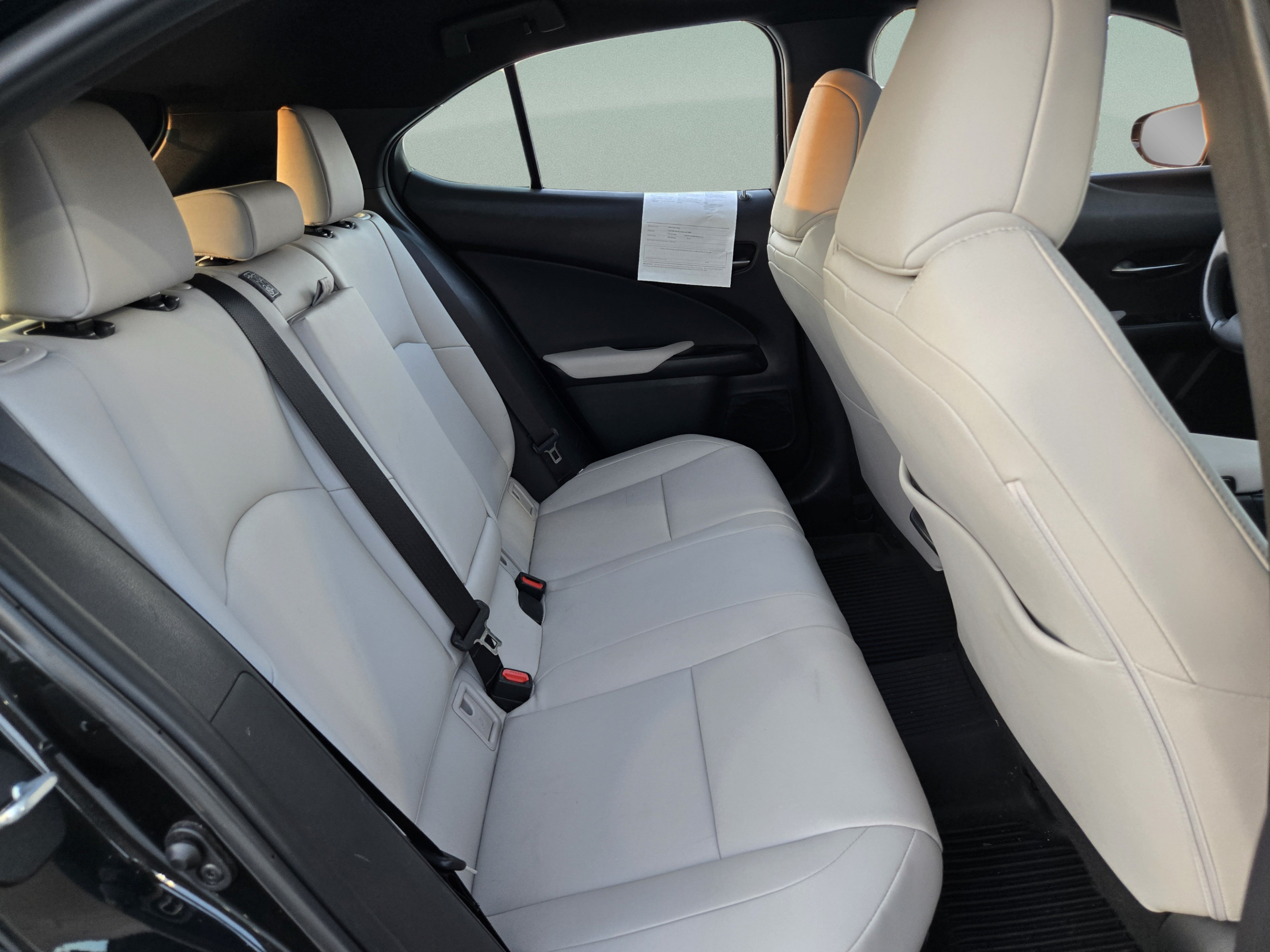 Certified 2024 Lexus UX 250h FWD image 20
