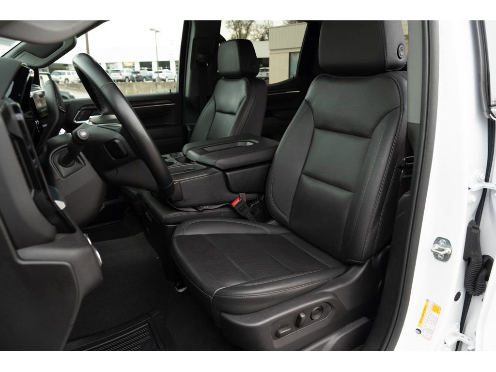 Certified 2025 GMC Sierra 1500 SLT image 11