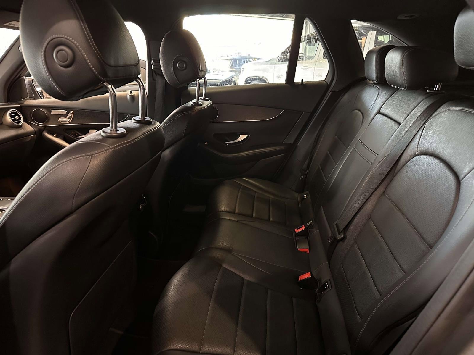 Used 2022 Mercedes-Benz GLC 300 4MATIC image 15