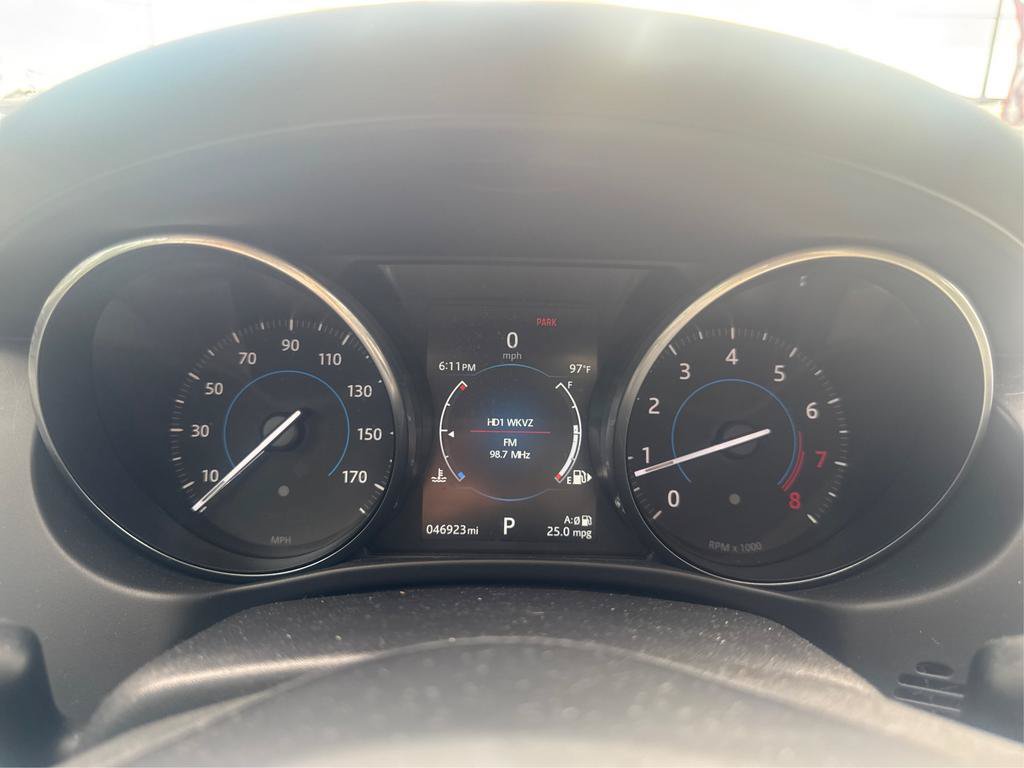Used 2017 Jaguar XE Prestige RWD image 15