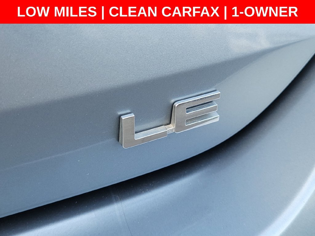 Used 2022 Toyota Highlander LE FWD image 9