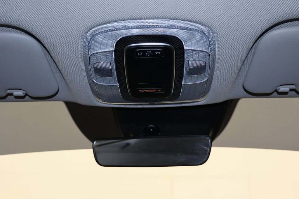Used 2025 Hyundai Elantra SE FWD image 24