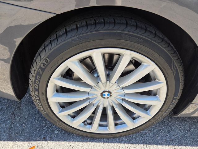 Used 2022 BMW 740i xDrive w/ Premium Package image 22