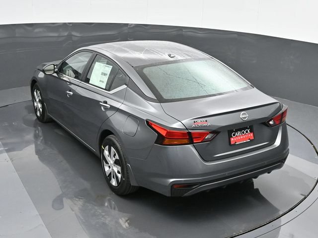 Used 2025 Nissan Altima 2.5 S FWD image 32