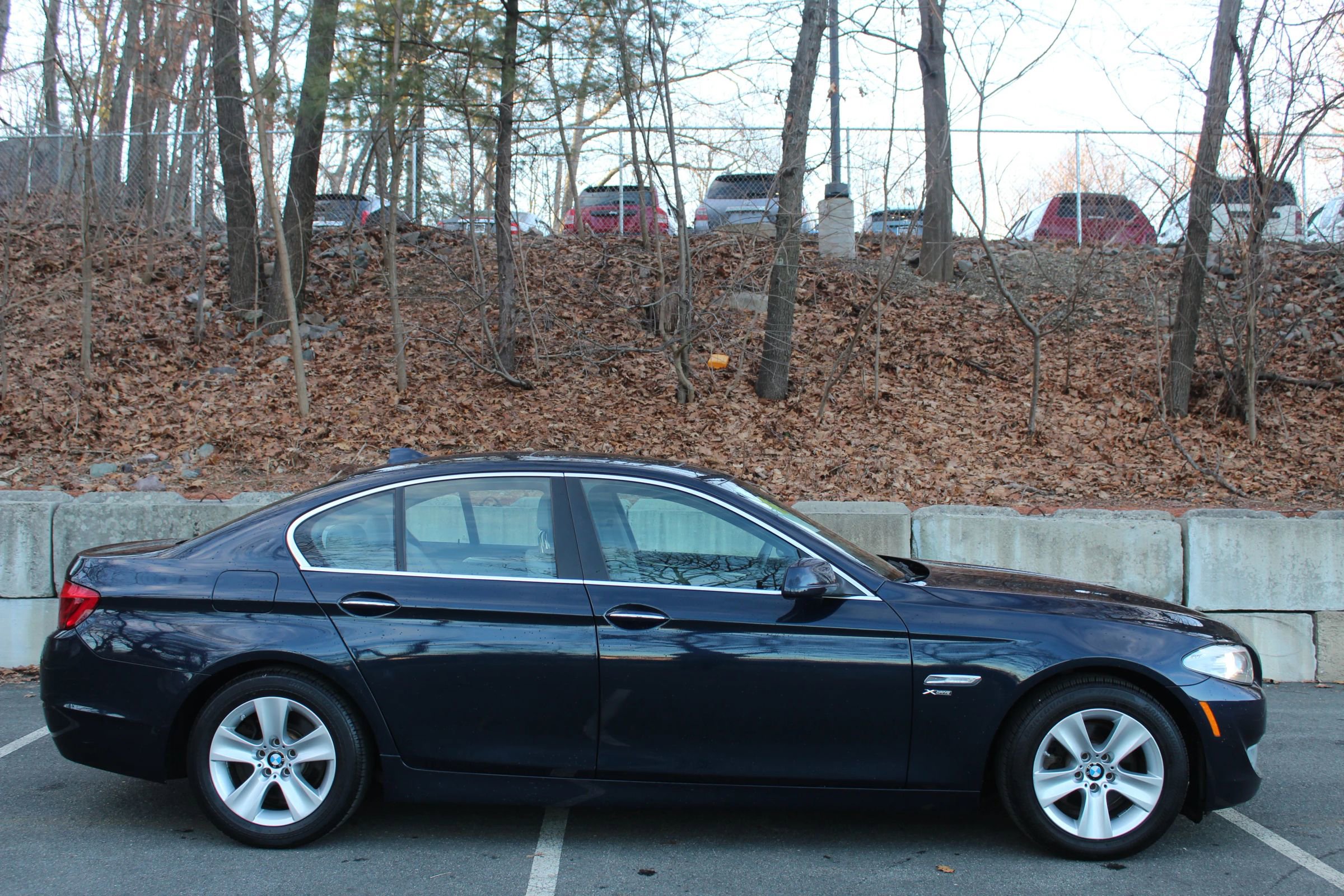 Used 2012 BMW 528i xDrive 528i xDrive Sedan 4D image 5
